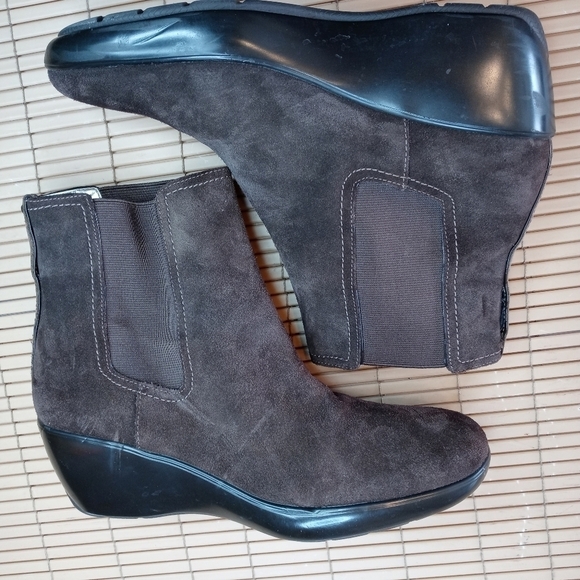 SPERRY TOP-SIDER weatherproof Brown Suede Pull On wedge heel sz 9M Women’s Boot. - Picture 10 of 13